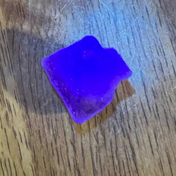 Bi-Color Fluorite crystal - Picture 10 of 12